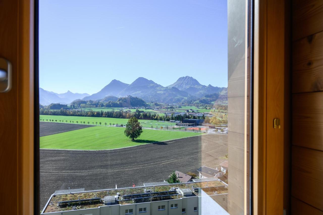 Les Montagnards Hotell Broc Exteriör bild