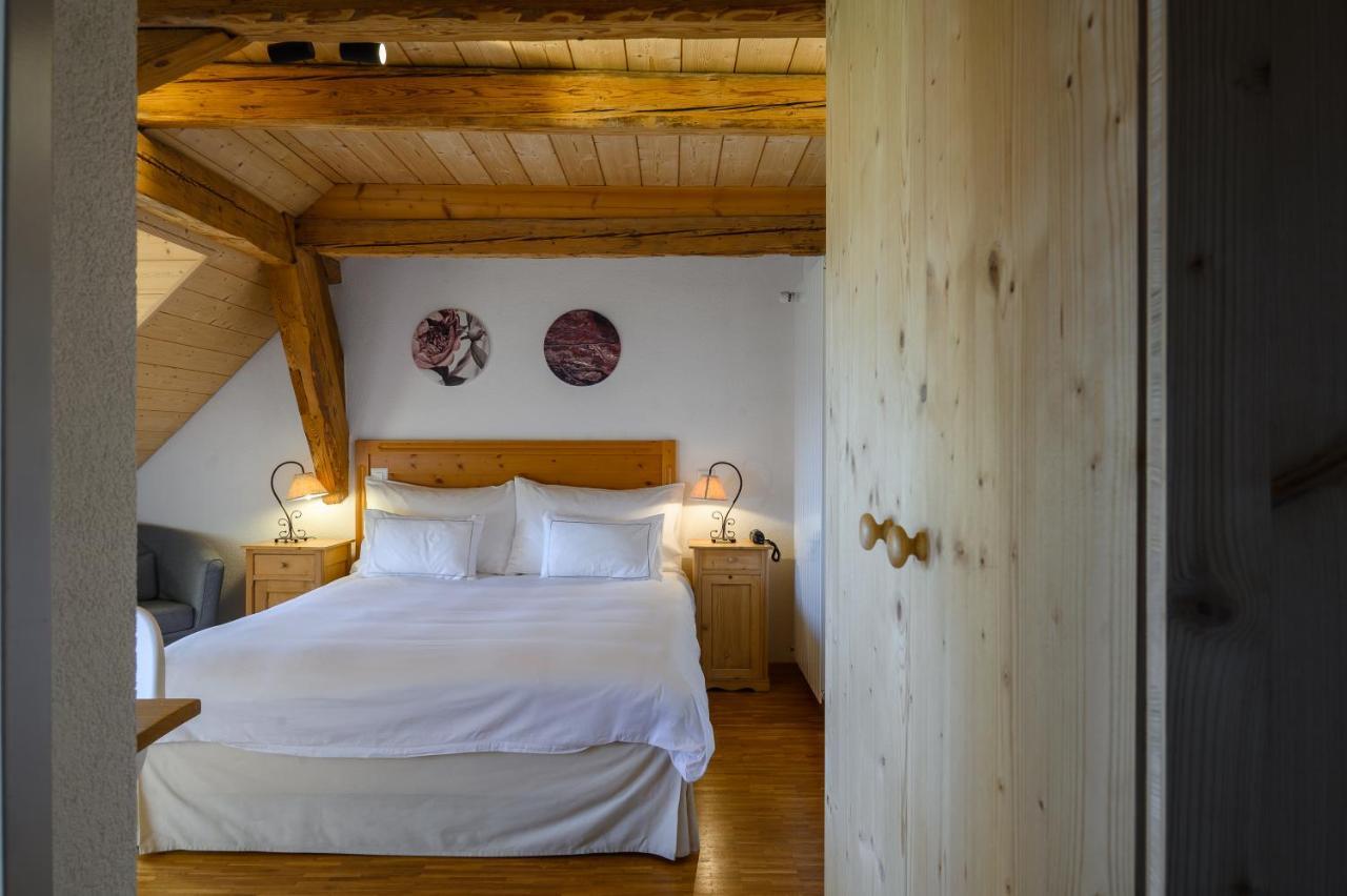 Les Montagnards Hotell Broc Exteriör bild