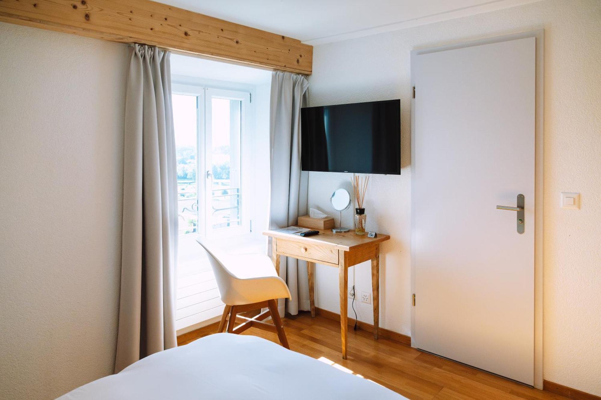 Les Montagnards Hotell Broc Exteriör bild