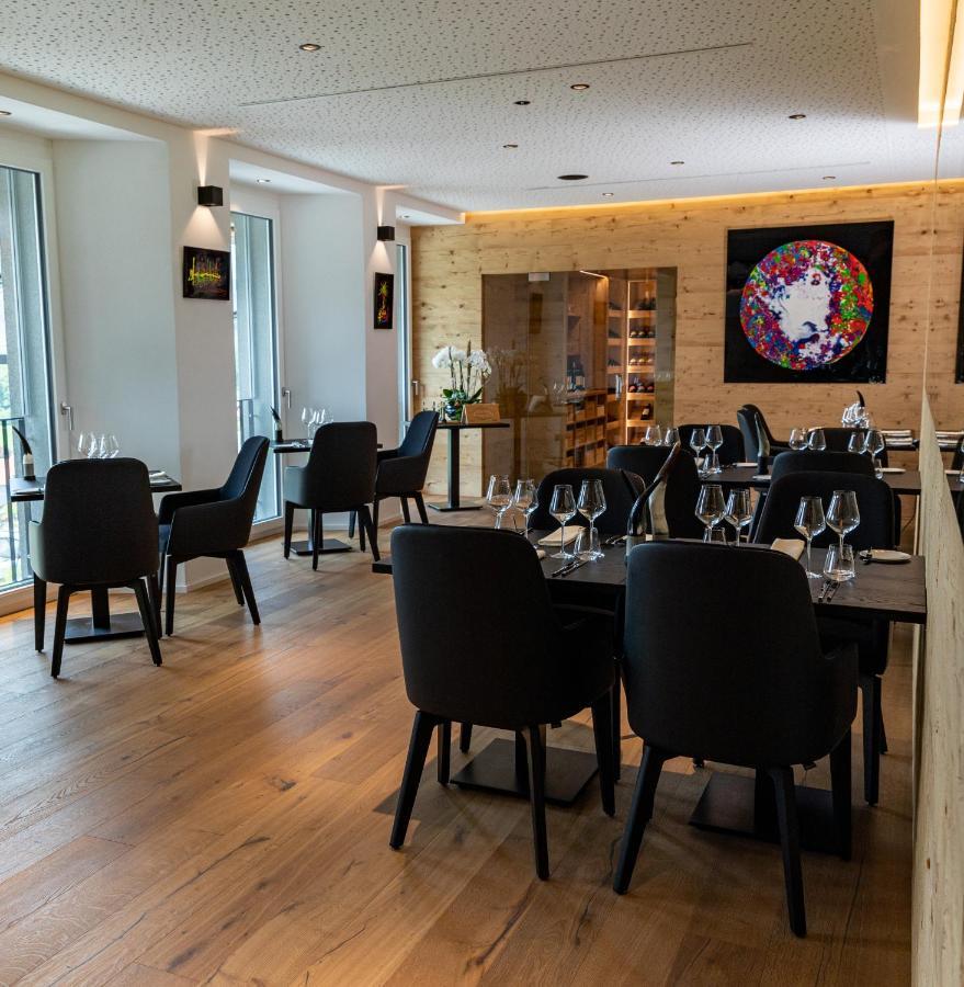 Les Montagnards Hotell Broc Exteriör bild